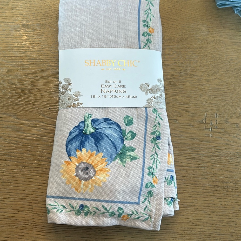 Shabby Chic set of 6 easy care napkins pumpkin fall